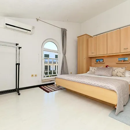 Maric Apartmán Primošten